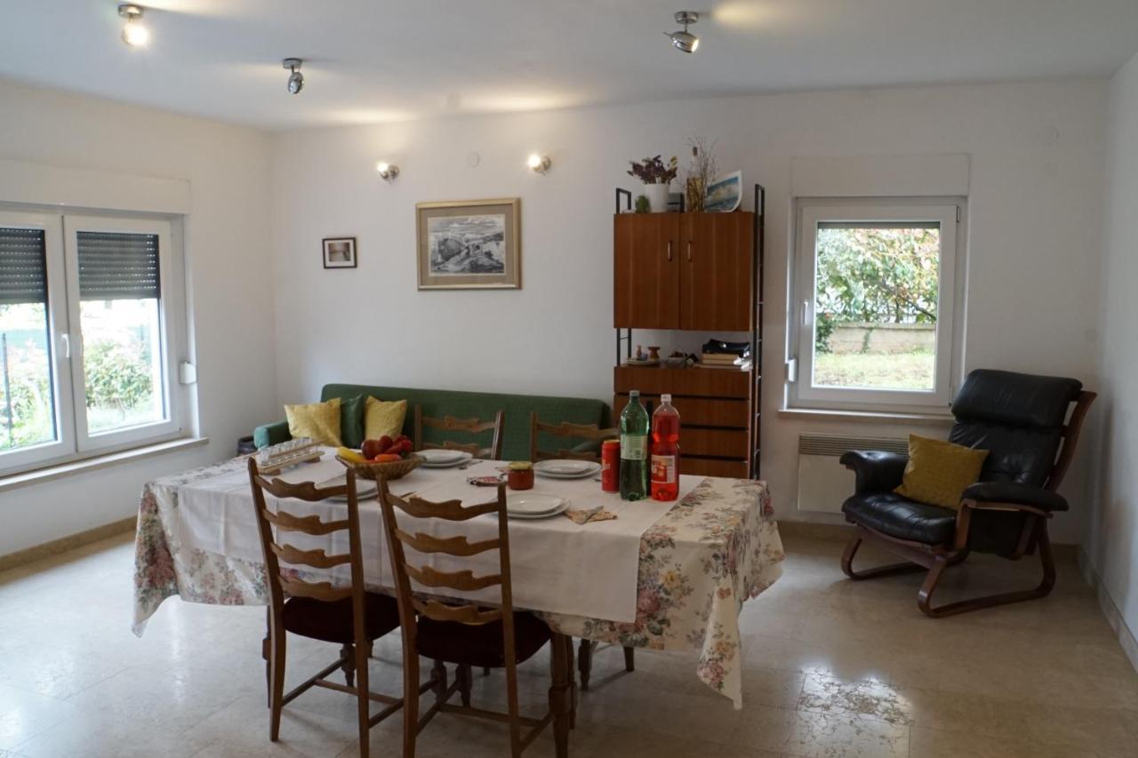 Apartment Flora Πούλα Εξωτερικό φωτογραφία